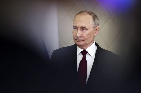 Putin kërcënon se do të godasë Kievin me raketa balistike me rreze të mesme veprimi dhe lavdëron Trump