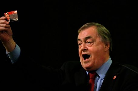 John Prescott, ish-zëvendëskryeministri i Mbretërisë së Bashkuar, ka vdekur në moshën 86-vjeçare