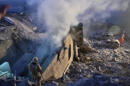 I dërguari i SHBA-së bën presion për armëpushimin Izrael-Hezbollah në vizitën e Libanit