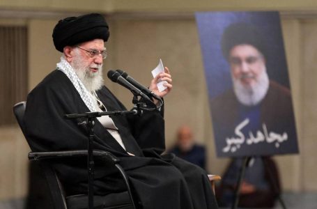 Bota do të shohë që Izraeli do të mposhtet, thotë lideri suprem i Iranit