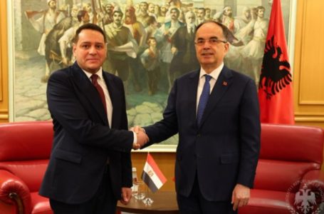 Begaj pranon letrat kredenciale të ambasadorit të ri të Egjiptit në Shqipëri