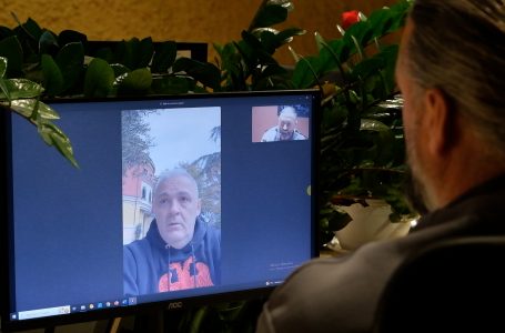 Nexhat Domi, tifozi kuq e zi që është i pranishëm kudo që luan Shqipëria