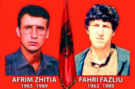 Pllaka përkujtimore aty ku Afrim Zhitia mbajti fjalim zbulohet sot