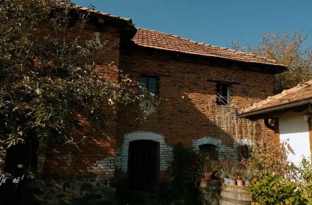 Kulla e familjes Prela, histori më vete