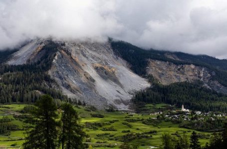 Fshati zviceran i kërcënuar nga rrëshqitja e madhe e gurëve duhet të evakuohet sërish