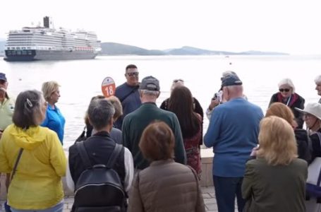 Saranda e mbushur me turistë edhe në nëntor