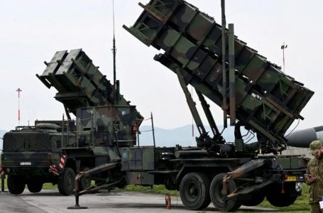Ukraina thotë se ka goditur arsenalin rus të armëve në rajonin Bryansk