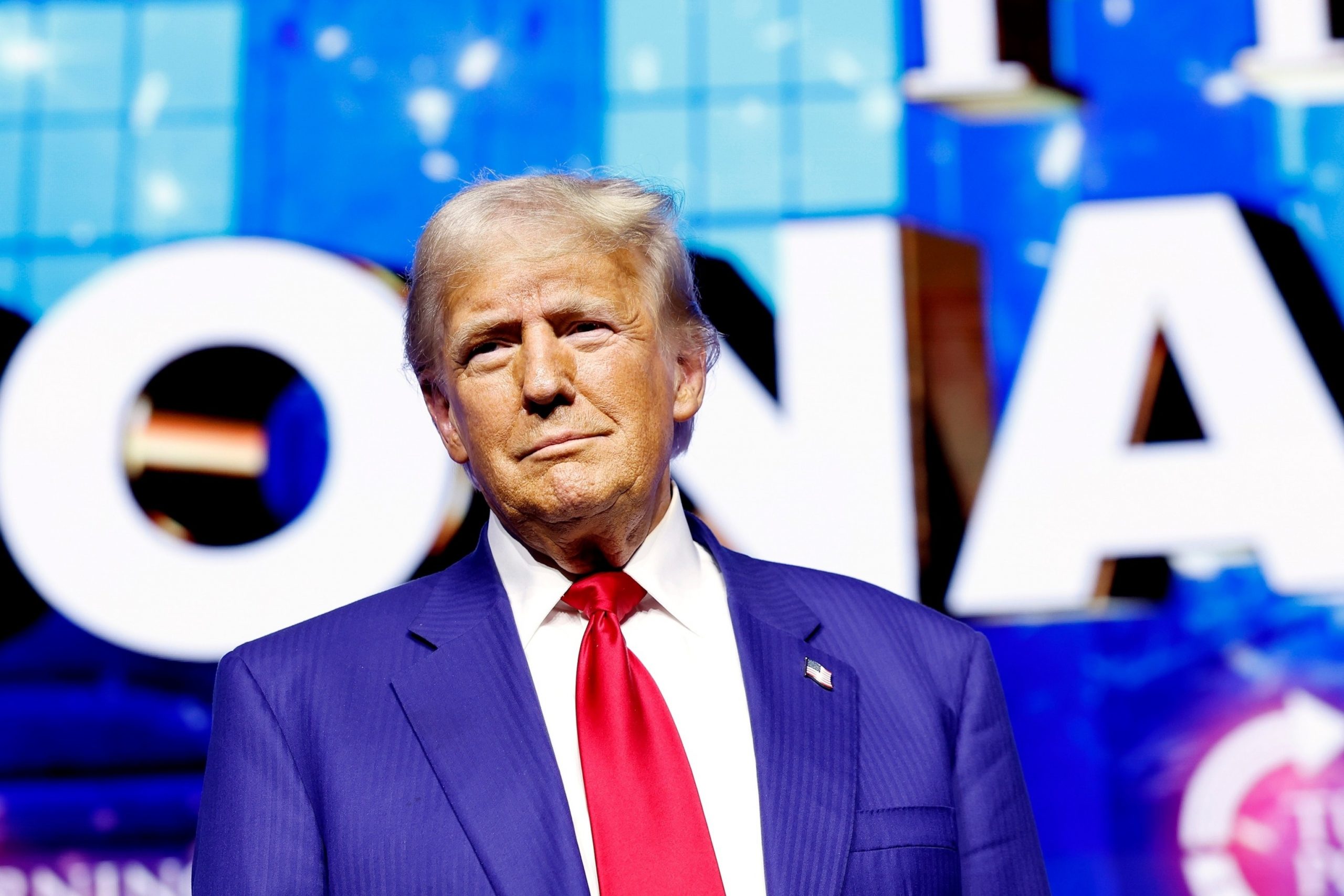 BBC: Si u kthye Donald Trump nga humnera politike