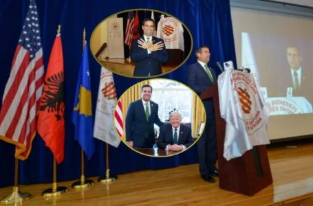 Trump e zgjodhi në krye të CIA-s, mediat serbe publikojnë foton e Ratcliffe teksa bën shqiponjën