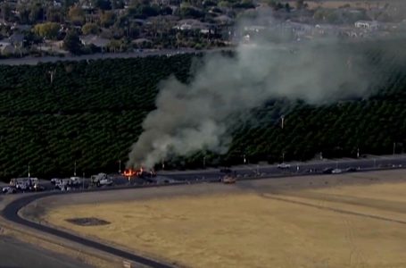Aeroplani përplaset me një veturë në Arizona, humbin jetën pesë persona