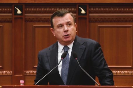Balla: Të miratojmë propozimet për rritjen e sigurisë në perimetrin e shkollave