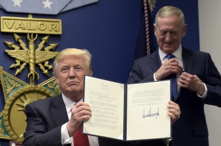 Si do të reagojë Pentagoni nëse Trump jep urdhra të paligjshëm?
