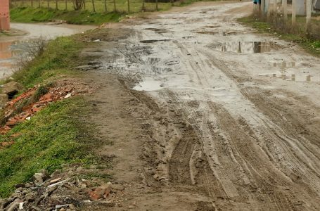 Rruga “Shotë Galica” plot baltë, banorët kërkojnë zgjidhje