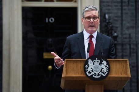 Starmer i Britanisë së Madhe u kërkon rregullatorëve që t’i japin përparësi rritjes ekonomike