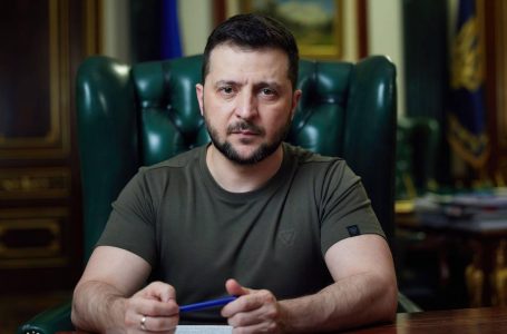 Zelensky thotë se Ukraina “ka nevojë për armë dhe ftesën e NATO-s” përpara bisedimeve me Rusinë