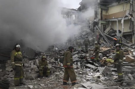 Rusia kryen sulme masive të martën në Ukrainë