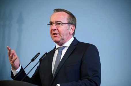 Ministri gjerman i Mbrojtjes paralajmëron sulm hibrid nga Rusia