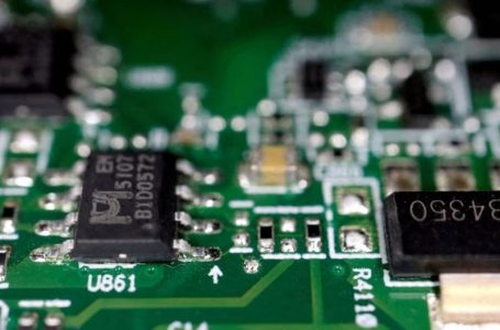 Kina kufizon eksportet e komponentëve për prodhim çipash në SHBA