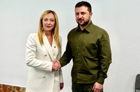 Meloni bisedë telefonike me Zelenksyn
