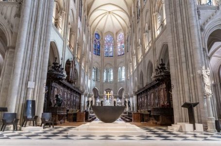 Arkeologët gjetën mbi një mijë artefakte nën “Notre Dame”