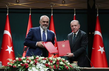 Për të tretin tremujor radhazi, Turqia mbetet investitori kryesor në Shqipëri