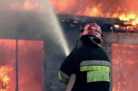 Përfshihet nga zjarri shtëpia e një gruaje në Mitrovicë të Veriut