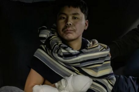 Ushtari koreano-verior i zënë nga ukrainasit