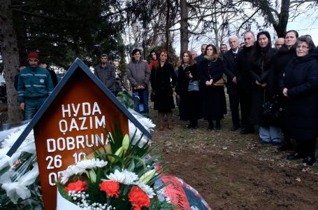 Iu dha lamtumira e fundit veprimtarit dhe intelektualit Hyda Dobruna