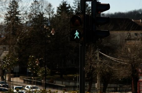 Mungesa e respektimit të rregullave të komunikacionit sfidë për të gjithë