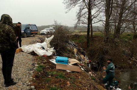 KRM-Çabrati largon mbeturinat nga rruga Shkugëz-Brekoc pas raportimit të TV Syrit