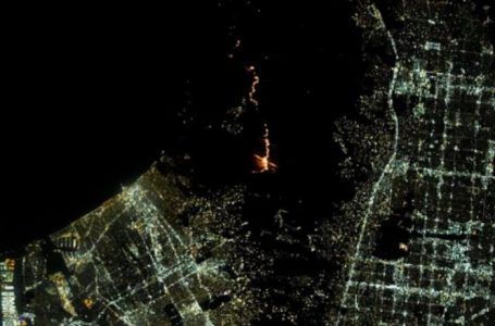 Imazhet nga hapësira tregojnë shtrirjen e zjarrit në Los Angeles