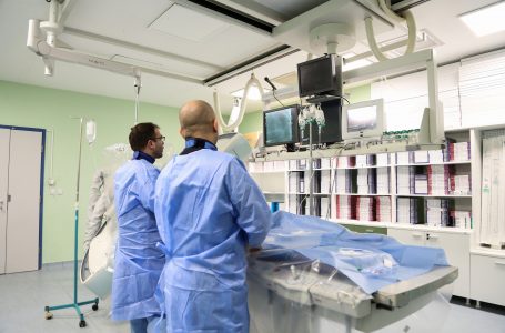 Mbi 4 mijë stentime dhe koronarografi u kryen në QKUK