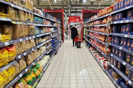 Bojkotimi i blerjeve në Kroaci shkakton pothuajse 50 për qind më pak qarkullim