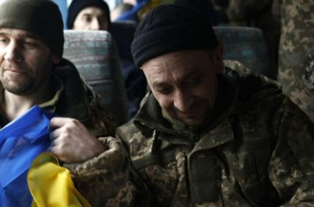 Ukraina dhe Rusia shkëmbejnë nga 150 robër lufte