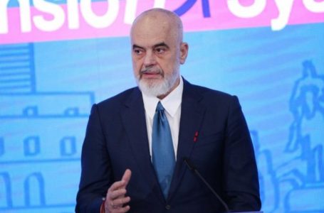 Edi Rama: Vazhdojmë me dy bonuse në vit për pensionistët