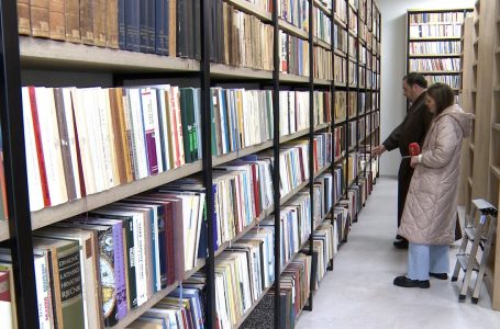 Mbi 15 mijë tituj librash në Qendrën Françeskane në Gjakovë