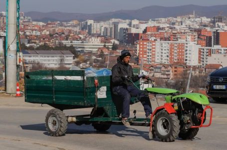 Reuters shkruan se si rrezikohen bizneset e Kosovës