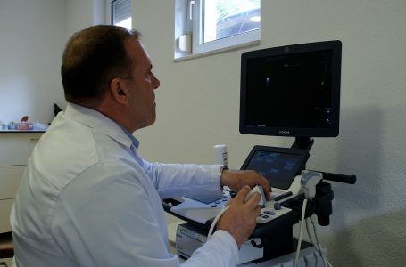 Dr. Komani: Është në rritje numri i pacientëve me sëmundje të veshkës