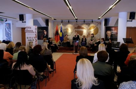 Mbahet manifestimi kulturor në Gjakovë “Gratë në Kulturë”