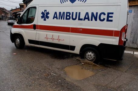 Gropat në qytet shqetësim i vazhdueshëm për komunikacionin rrugor