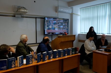 Letrarët dhe gjuhëtarët e ardhshëm diskutuan sot me shkrimtarin Ibrahim Kadriu