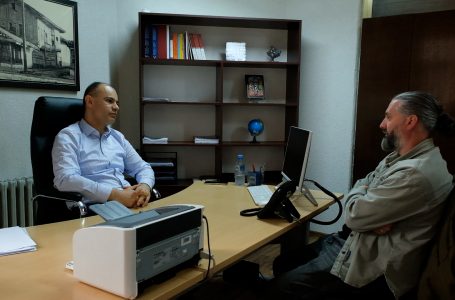 600 mjekë të licensuar presin punë në Kosovë, 30 prej tyre nga Gjakova