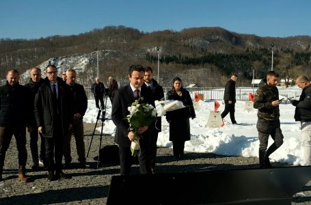 U shënua 26 vjetori i Betejës së Koshares