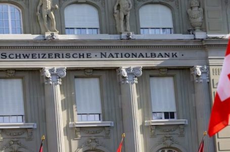 Kreu i Bankës Kombëtare Zvicerane refuzon thirrjet për të mbajtur Bitcoin si aset rezervë