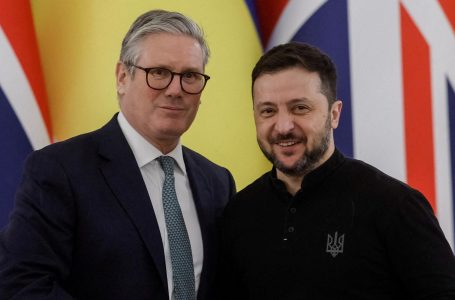 Starmer: Mbështes thirrjet e Ukrainës për armëpushim “të plotë”