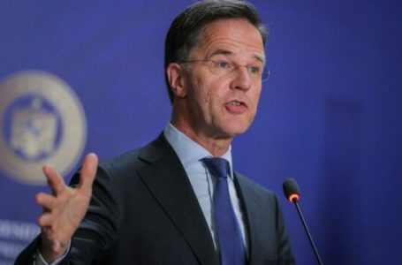 Sekretari i Përgjithshëm i NATO-s: Topi është tani në terrenin e Rusisë