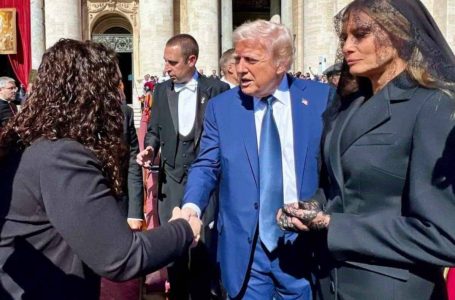 Osmani përshëndetet me Trumpin në funeralin e Papa Françeskut