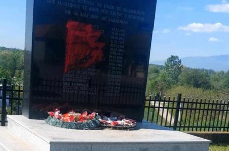 Vandalizohet lapidari në Istog pak ditë para përvjetorit të masakrës