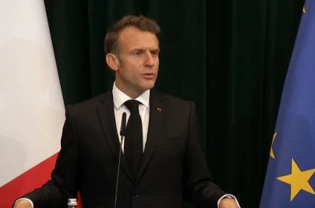 Macroni uron që javët e ardhshme të rifillojë dialogu Kosovë – Serbi