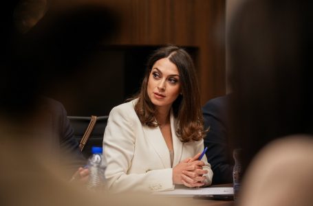 Kica-Xhelili: Nuk bëhet kryetari i kuvendit pa marrëveshje politike